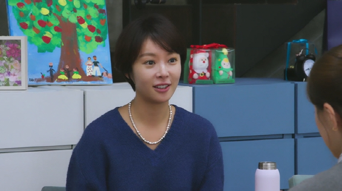 Bae Yong-joon ♥ Park Soo-jin and Suga are missing the entire group meeting..Hwang Jung-eum is living well in Hawaii (because she's a solo artist)