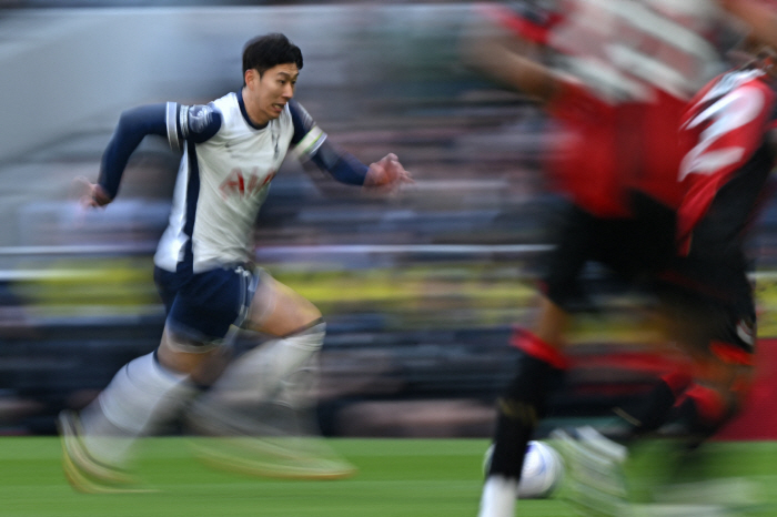  Kang Heart Son Heung-min broke his silence on the 55th and made a dramatic equalizer  7th goal...Tottenham to draw 02→22 at Bournemouth