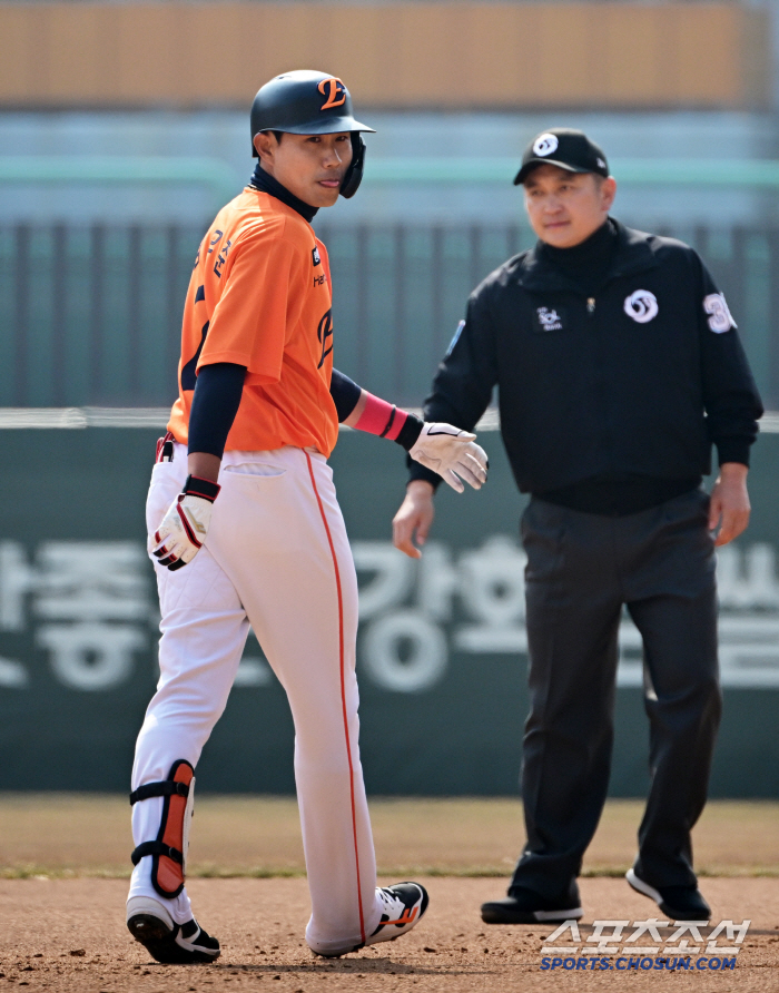 Five billion won FA silence is over! Ponce's KBO debut was also successful...Hanwha wins its first exhibition game with SSG 