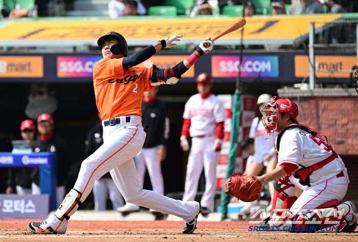 Five billion won FA silence is over! Ponce's KBO debut was also successful...Hanwha wins its first exhibition game with SSG 