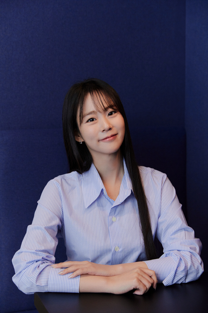  HAN SEUNG YEON's 19th bed scene? It's less revealing than KARA's outfit