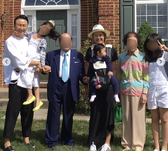 Ju Young Hoon's father award..Lee Yunmi 'I'm a happy daughter-in-law..'I love you'