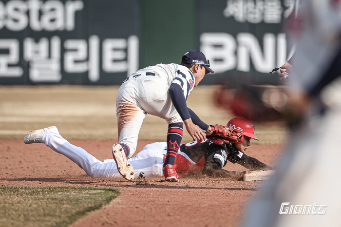 Official match in 174 days → No injuries! A catcher in his 5th year of ML-class throwing, should he get a ticket for a promising player…Starting with the exhibition game. 