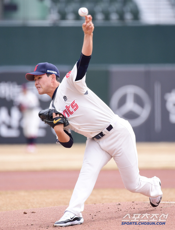 S ratio of 71%. Kim Jin-wook's turnaround. Against LG, one hit and no run for 5K in four innings. Taiwan → Japan → Busan 9 scoreless innings. It's a good thing I didn't go to Sangmu