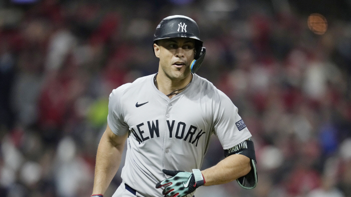 Cy Young Super ace → 429 home runs → Even last year's rookie award collapsed...The Yankees Want to Cry 