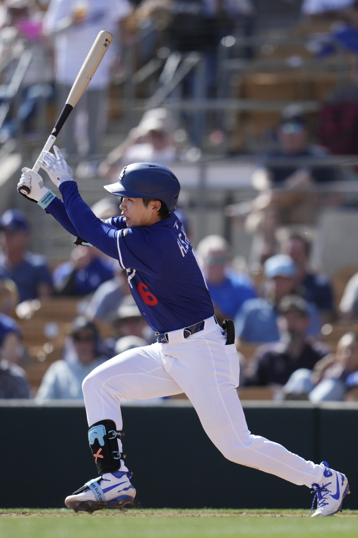 Haven't you heard? I heard it, but it's decided. Dodgers' roster Kim Hye-sung is likely to be eliminated from Tokyo Open Game, and secret notice to competitors