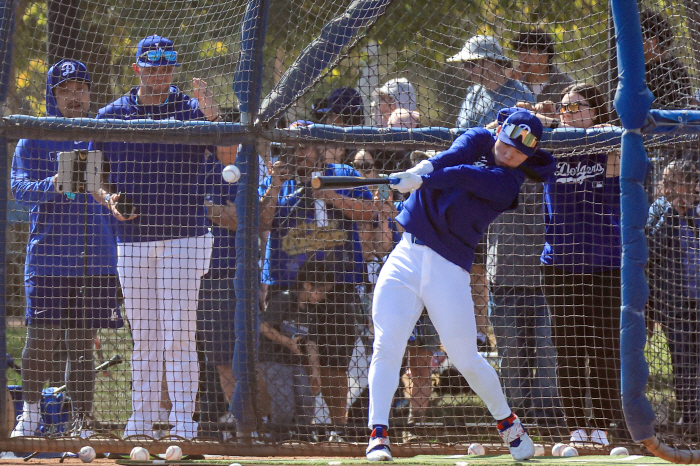 Haven't you heard? I heard it, but it's decided. Dodgers' roster Kim Hye-sung is likely to be eliminated from Tokyo Open Game, and secret notice to competitors