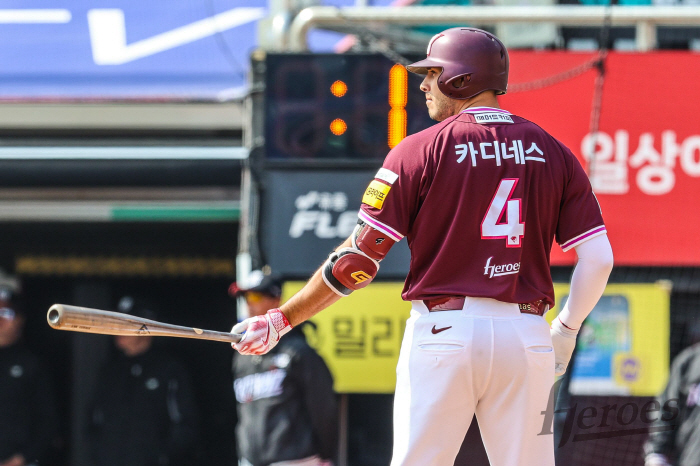 Lee Jung-hoo's successor is out! Home run  timely hit → Kiwoom may not be the weakest..? I took KT with three consecutive wins at 95 