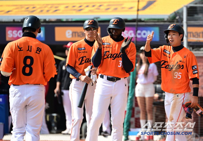 Moon Dong-ju's 159km perfect return and Roh Si-hwan's home run hit!Hanwha even had a victory. It won two consecutive games after catching SSG. 