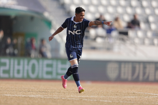 Multi-goal Heo Yul, the star of K League 2 in the 4th round of K League 1, is E-Land Pedring
