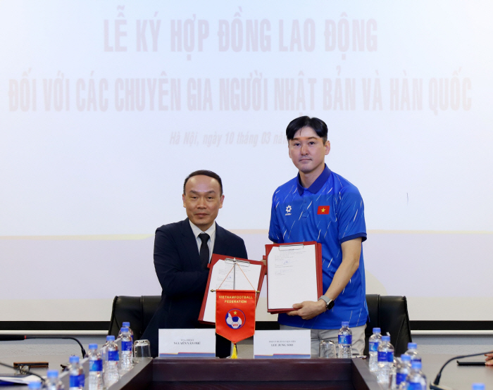  Spider-son Lee Woon-jae Hebal Shoot Coach Jung-soo joins the Vietnamese Meal Horse Division to aim for the 2027 Cup