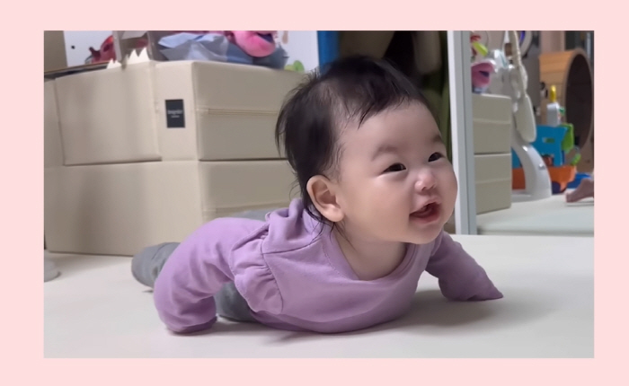 Park Soo-hong's Daughter's Childcare Diary YouTubeIn class-dong explosion Hold dad's hand (Happy Dahong)