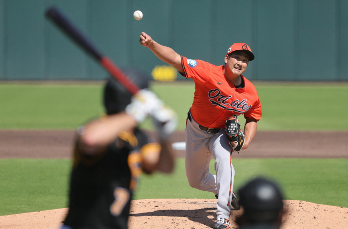 Thanks to you two, we came all the way here A meeting that changed Sugano's future ahead of his ML debut, Wang Chenming and Kuroda 