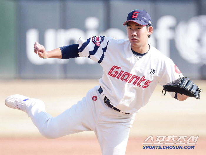 Park Se-hyun, not Lotte's Park Se-woong, became a 19-year-old rookie (Busan site) who became a surprise winning pitcher for his professional debut