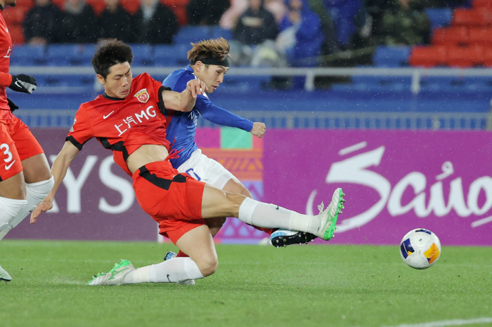 The prince collapsed → No. 1 in the relegation zone or Chinese soccer again frustrated, and was completely defeated by Yokohama in the round of 16 in Shanghai High River