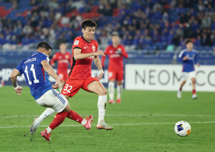 The prince collapsed → No. 1 in the relegation zone or Chinese soccer again frustrated, and was completely defeated by Yokohama in the round of 16 in Shanghai High River