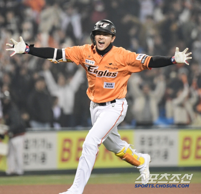 This year should be different...For the second consecutive year, the exhibition game is high → Double steal home steel is a huge success! There will be no two failures