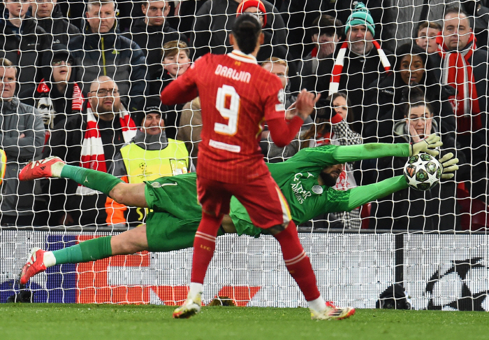 You lost because of me... Penalty shootout missed → Tears dripping, Liverpool star devastated by 85 million pounds...Up the slot director