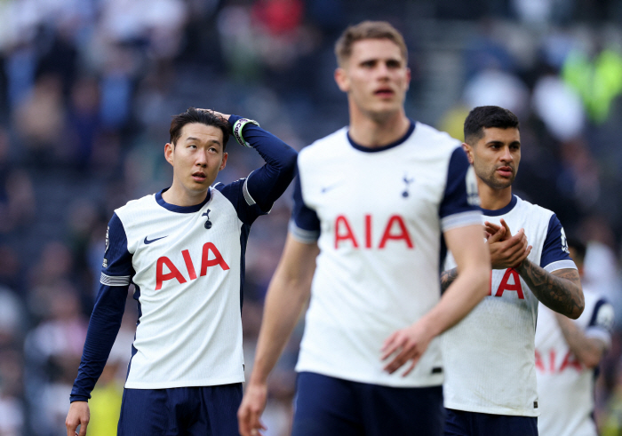 Everyone, gather up! Son Heung-min has a strong sense of courage...Spurs win the title and win the title