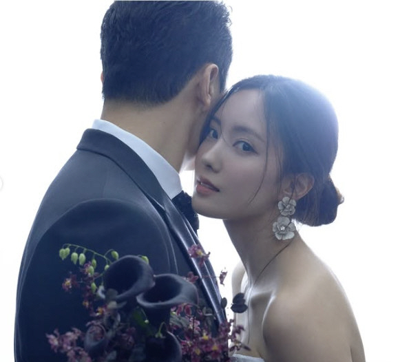 Hyomin, who got married in April, ♥ A man who looks cool to me for the first time. 