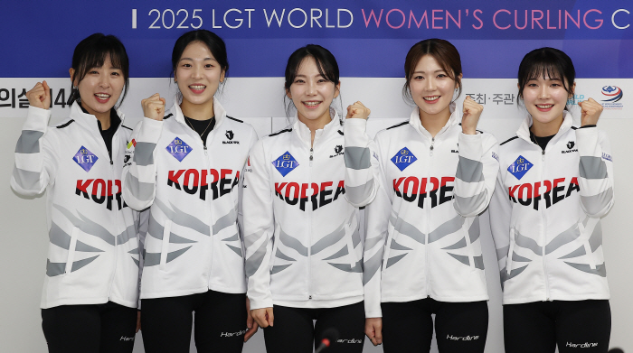 Top Tower! Women's Curling World Championships at Gyeonggi-do Provincial Government Home, I Want to Win Gold