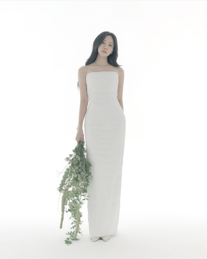 Hyomin, the bride in April, ♥ the bride-to-be  the handsome guy, but in my eyes, he's the cool guy