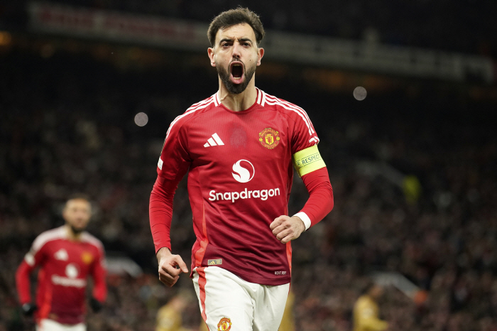 PK, PK, PK. We're trying to win, too! Bruno Hat-Trick Explodes Manchester United Win 41 vs. Sociedad → Successfully advanced to the quarterfinals