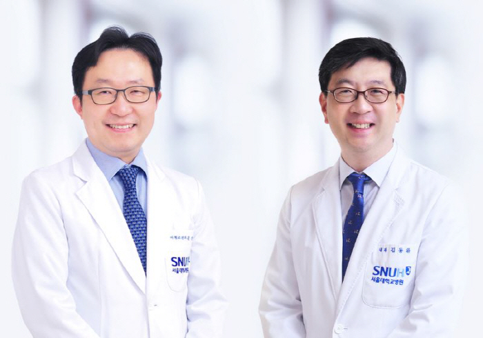 Professor Moon Jin-soo as Public Vice President of Seoul National University Hospital and Professor Kim Dong-wan as Vice President of Cancer Care