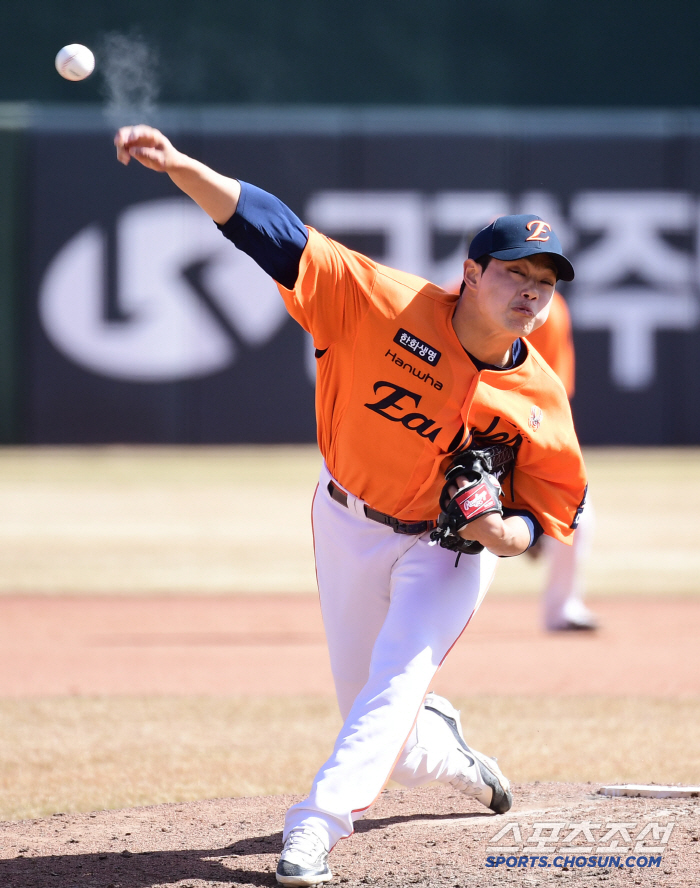 How do you feel about playing against Hanwha, manager Kim Tae-hyung also won all five of the starting pitchers, and the bullpen was 150km (Busan site)