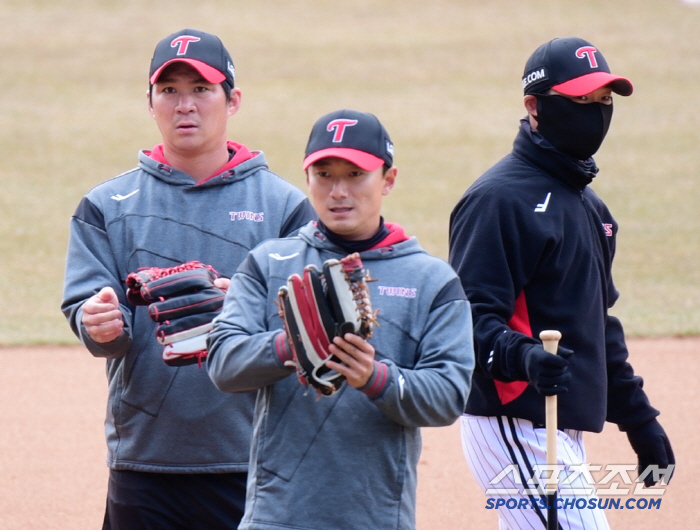 LG Twins' training before today (15th) 