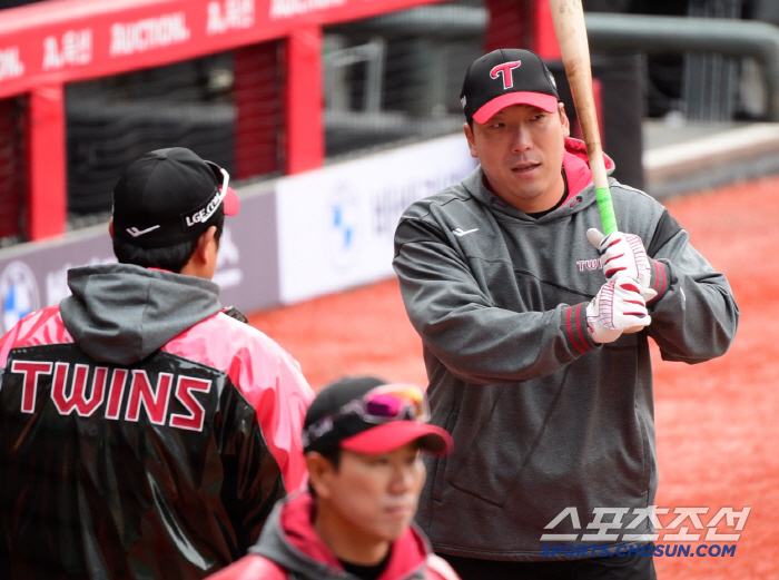 LG Twins' training before today (15th) 