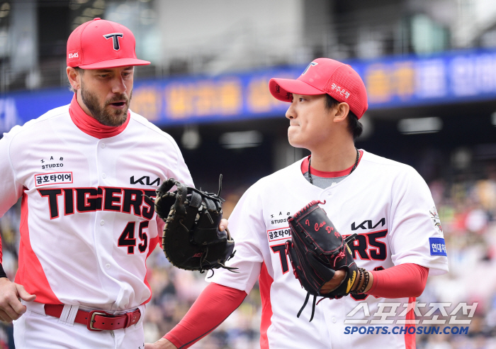 No. 2 constitution Kim Do-young, multi-hit for two consecutive days, 4.1 innings of perfect pitching with no earned run, Kim Do-hyun, 5th starter, Kim Do-hyun, is strong on the mound, and has an advantage in the power match against Samsung (Gwangju Review)