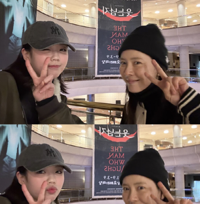 Song Jihyo, Ji Ye-eun, it wasn't a Running Man shoot..Let's meet separately. Real sisters chemistry