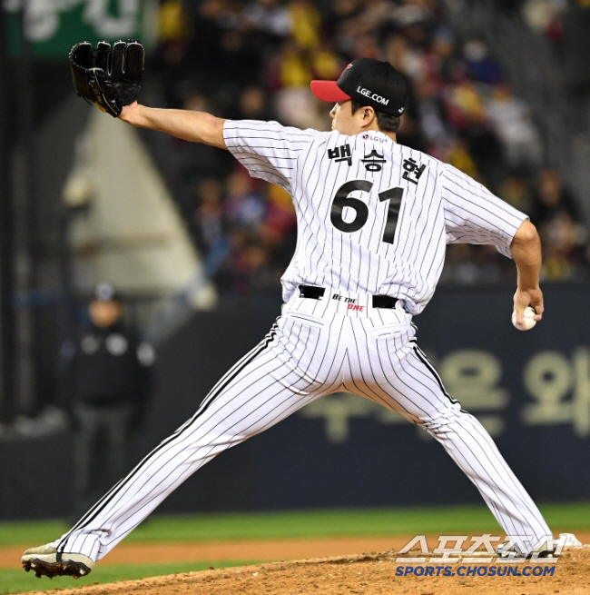 The 154km fireballer comeback that has been waiting for a long time. Three players went by in an inning with 10 balls. LG Bulpen Completion Stage 