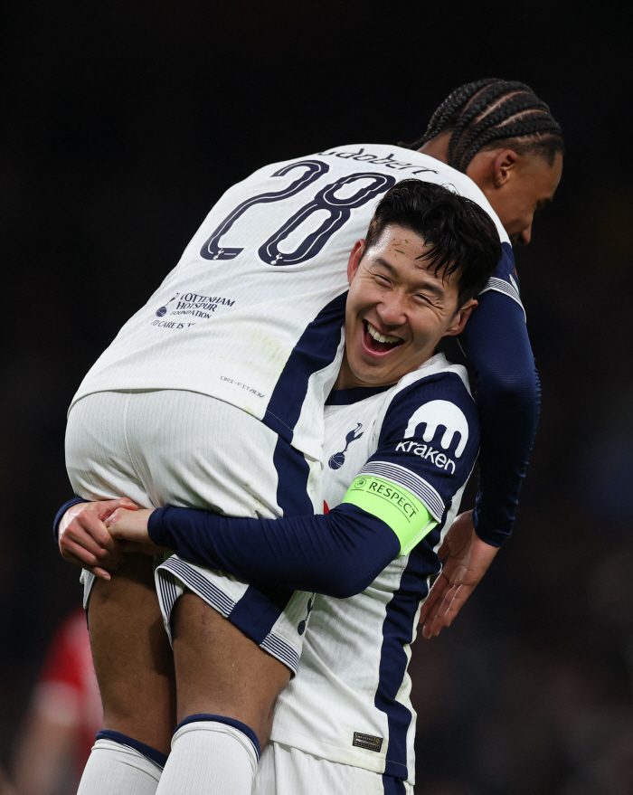 Heungmin! Get some rest! UEL Full-time Captain Son Heung-min starts bench against Fulham...Tottenham's rotation is up and running