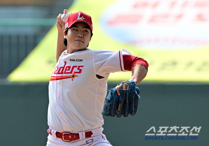 How can I win after making a mistake? Choi Jun-woo's final hit destroyed LG…SSG 7 to 1 Big win in revenge  Jung Dong-yoon's good pitching 