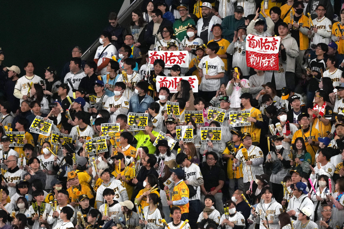 I enjoyed it without being nervous A 20-year-old pitcher with 20 innings of experience in the first team made fun of the Cubs' batting lineup, and the secret to perfect five innings of left-hander in his third year of Hanshin High School (Min Chang-ki's Japanese baseball)