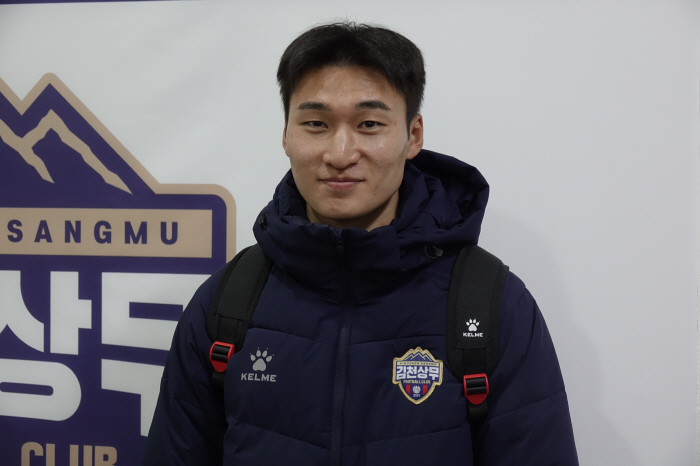 Coach Hong Myung-bo's reunion → Expectations for Captain SON, Kimcheon Sangmu Cho Hyun-taek is excited and determined for the first time in his life as a national team A