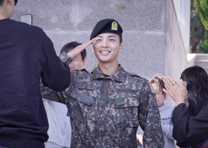 Kim Min-jae Discharged, Thanks Fans for Support