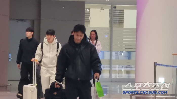 Son Heung-min, Hwang Hee-chan, Jae Sung-baek, Seung-ho, Joon-ho, Um Ji-sung, Yang Min-hyuk, etc. Return home Incheon International Airport welcome