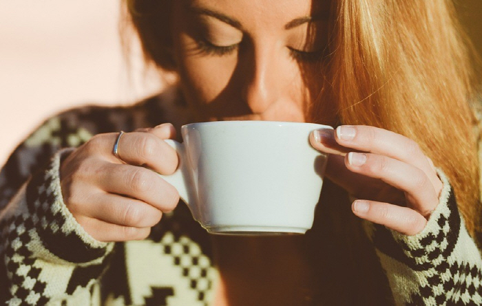 What is a drink that helps prevent dementia if you drink more than 3 cups a day?