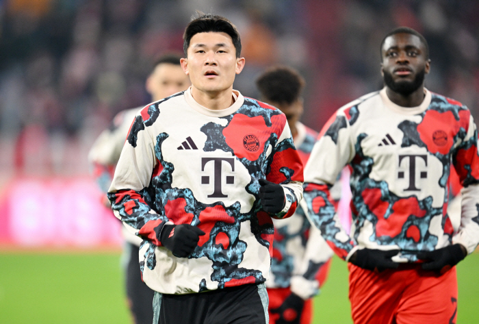 German media is paying attention to the escalating conflict between the Korean national team in Munich...Director Hong Myung-bo criticized Kim Min-jae's injury