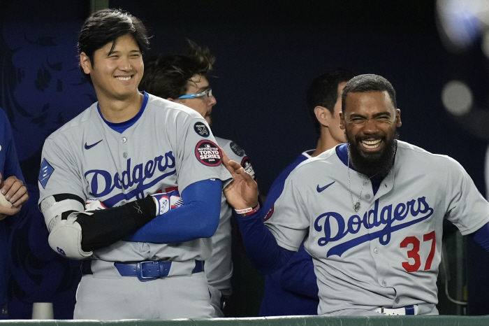 Ohtani 2 hits, 2 runs scored Yamamoto 5 innings, 1 run, signatures mesmerized 45,000 Tokyo DomeLAD 41 Cups