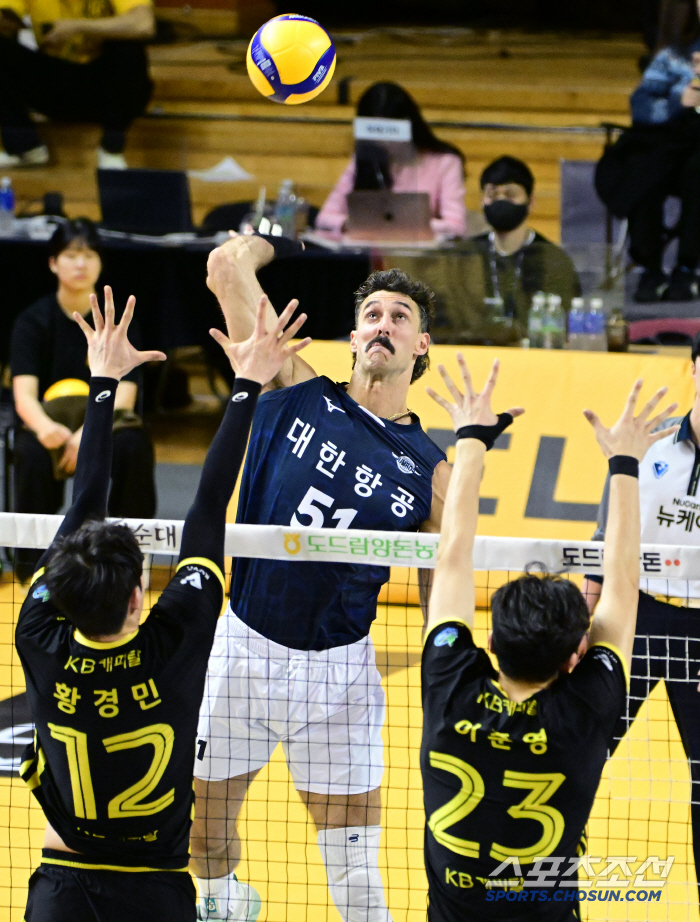 The preview, which was bland, was a 3-0 complete victory over KB Insurance, excluding new foreigners Russell with 18 points from PO, and Na Kyung-bok, Villena Hwang Taek. See you again on the 26th