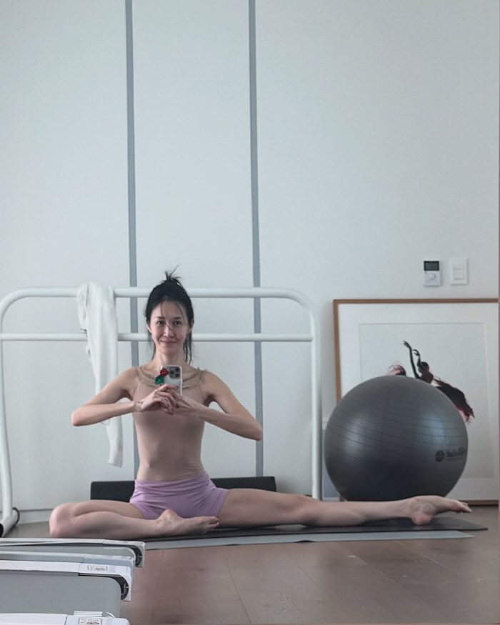  170cm tall, 47kg Yoon Hyejin, ♥ Um Taewoong's amazing abs..a confession of fighting hyperlipidemia