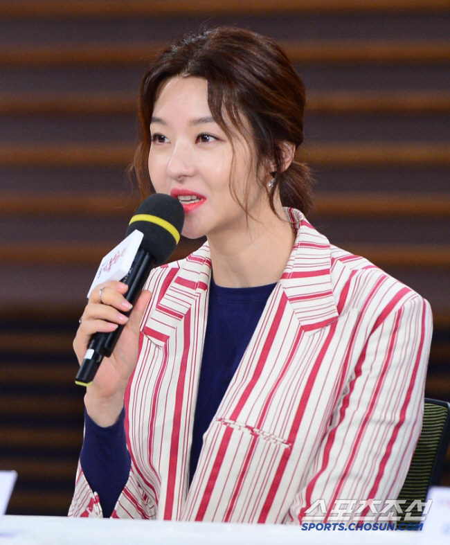 Song Sun-mi, a bereavement, has been dreaming about finding her husband for three years, and she has no intention of remarrying (morning yard)