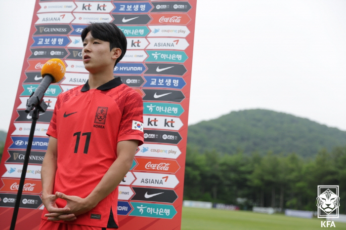 Will the Korean national team's top prospect end up in the third division of the Korean Derby shock or will he be left on the bench