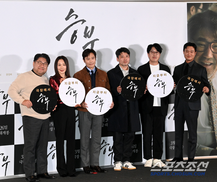  The main characters in the movie competition