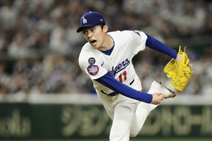 The name of the spectator who missed the Ohtani home run ball was also kept as a heirloom for Ohtani from Koshien, a 10-year-old baseball boy with a mouse in the hands of the home run ball 