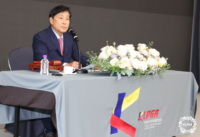 We will lead the global advanced tour through qualitative growth 13th Chairman Kim Sang-yeol Rehired as 15th Chairman of KLPGA